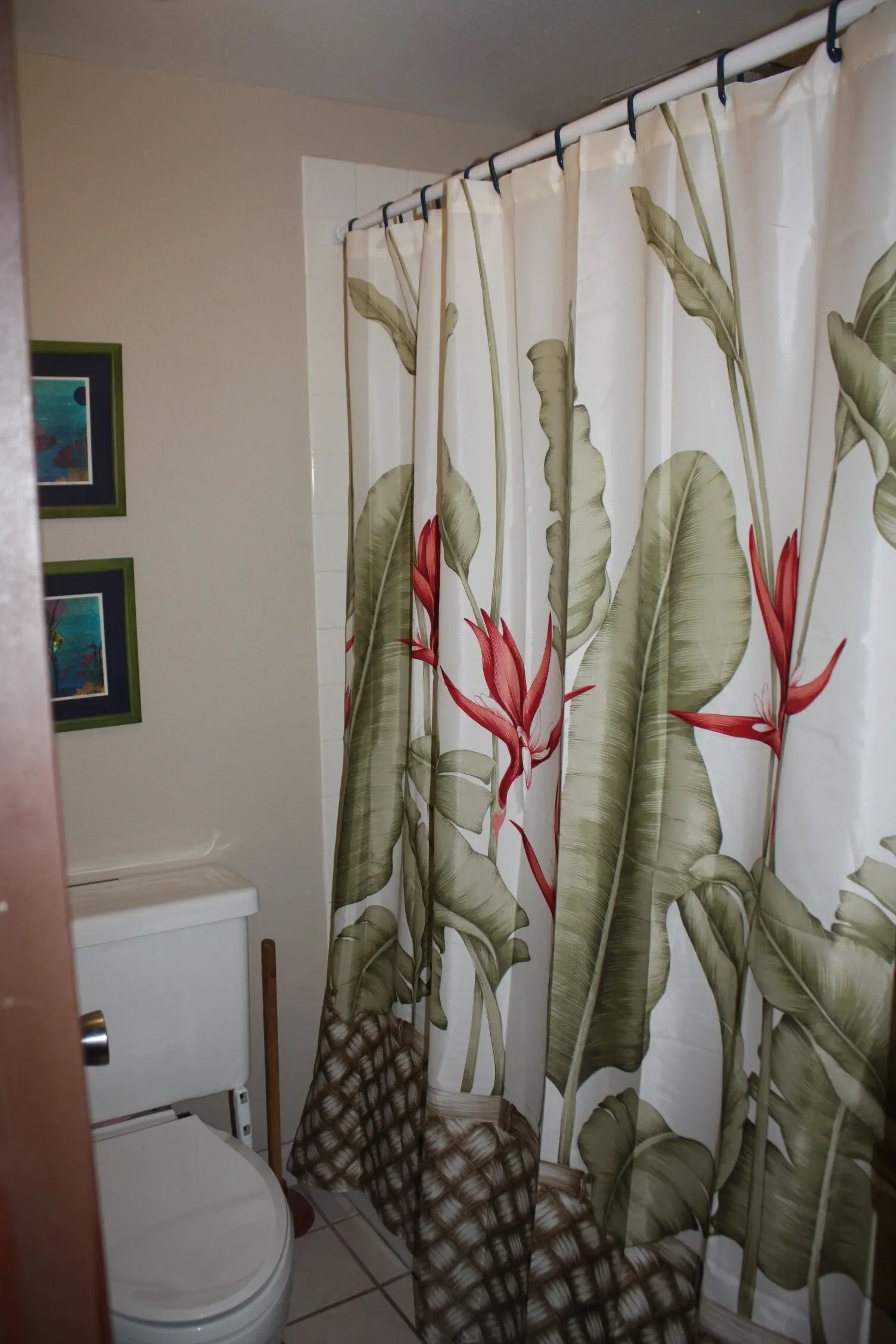 Bathroom with floral shower curtain